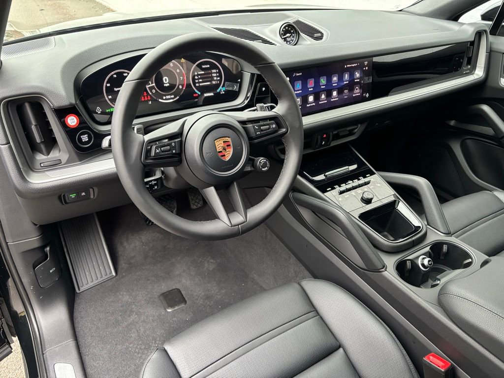 New 2026 Porsche Cayenne Coupe image 4