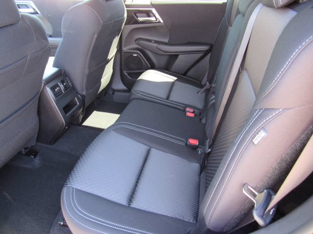New 2026 Mitsubishi Outlander ES FWD image 15