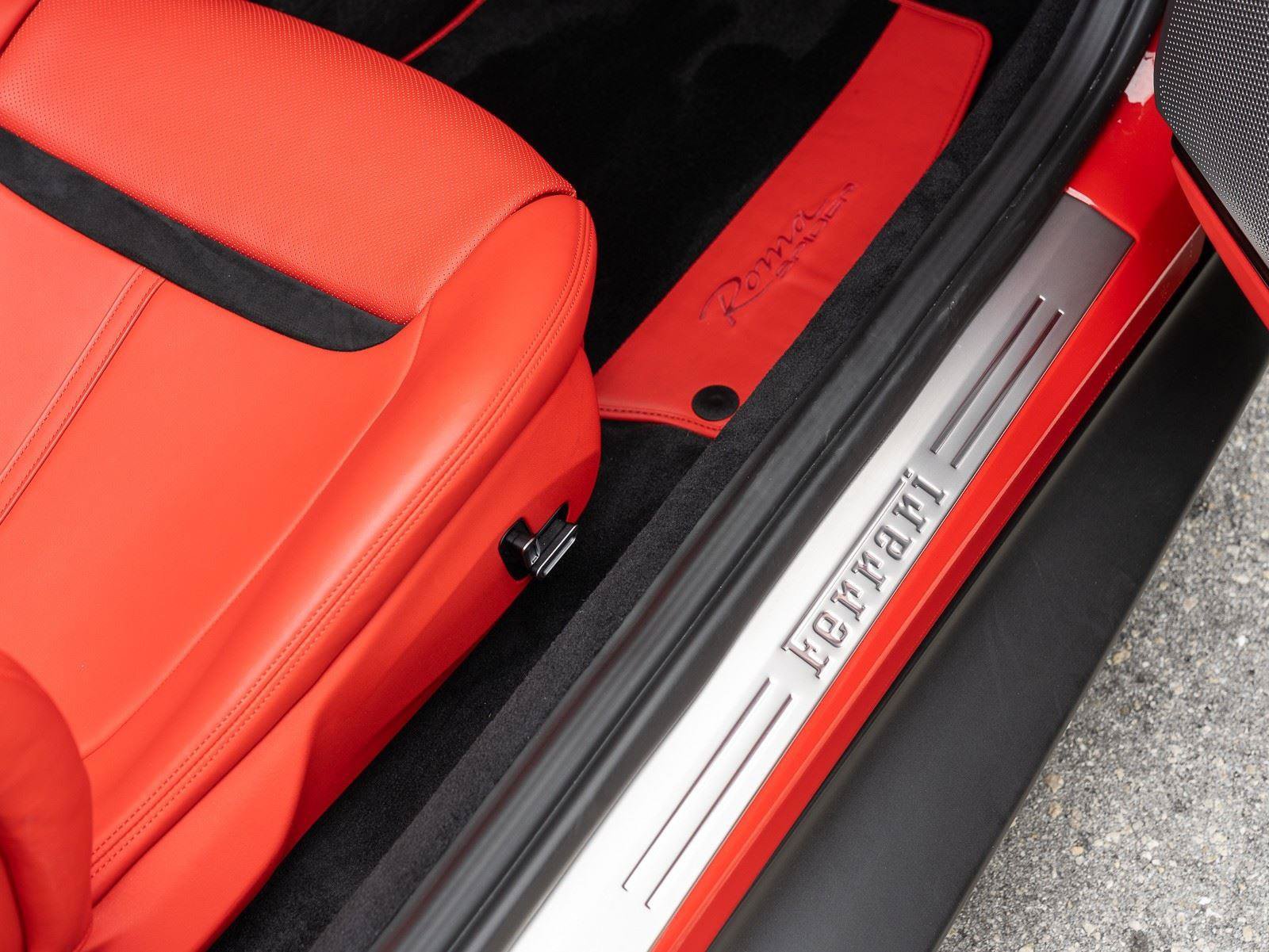 Used 2024 Ferrari Roma Spider RWD image 41