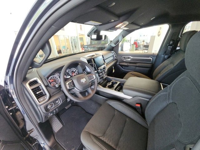 New 2026 RAM 1500 4x4 Crew Cab image 41