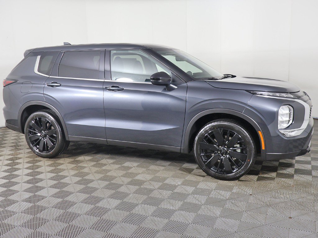 New 2026 Mitsubishi Outlander LE FWD image 20