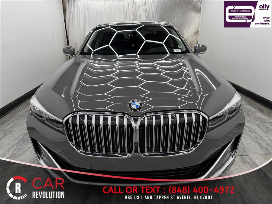 Used 2020 BMW 740i RWD image 2