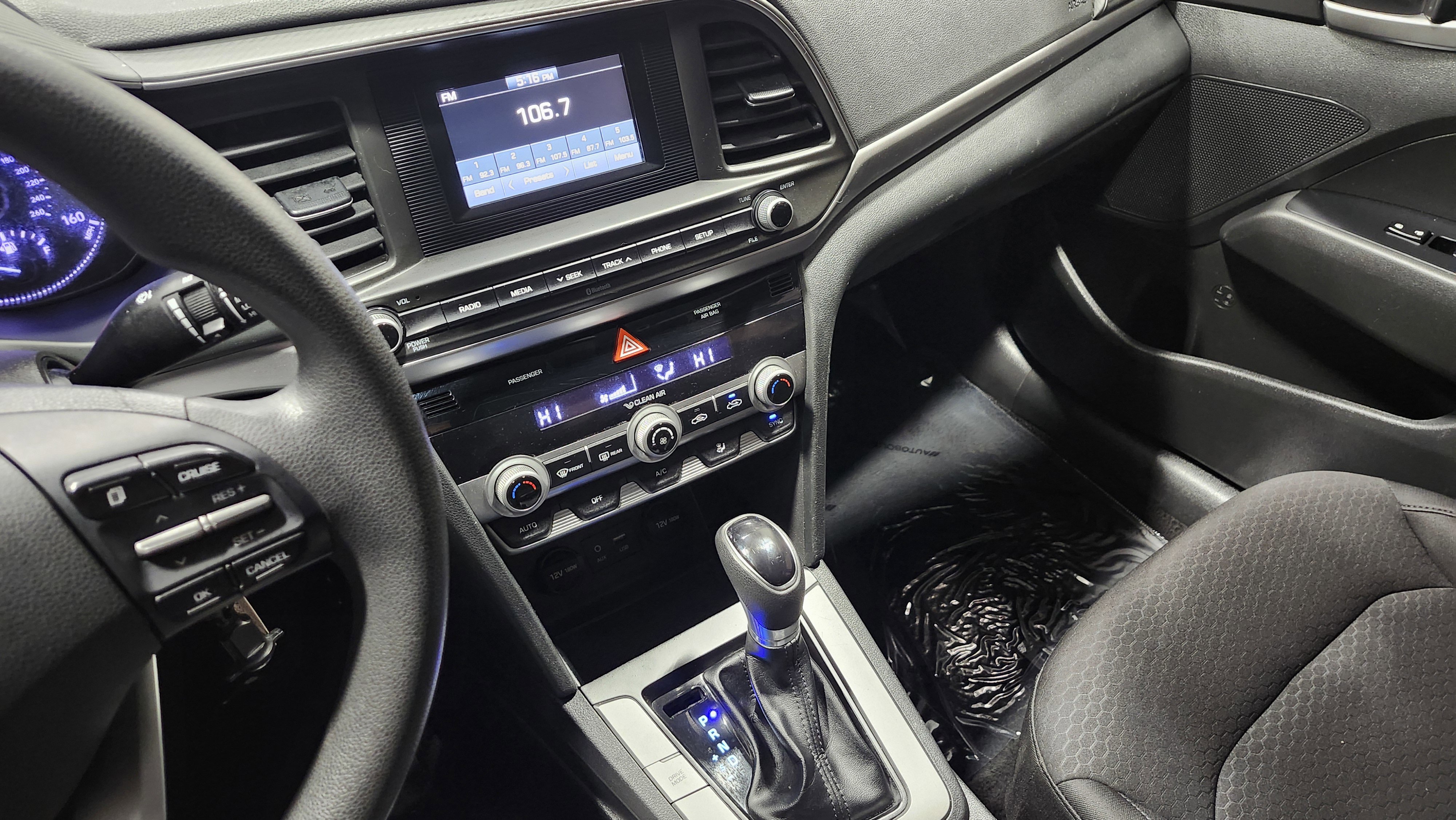 Used 2020 Hyundai Elantra SE w/ Cargo Package (C1) image 25