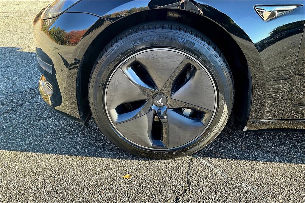 Used 2019 Tesla Model 3 Long Range image 27