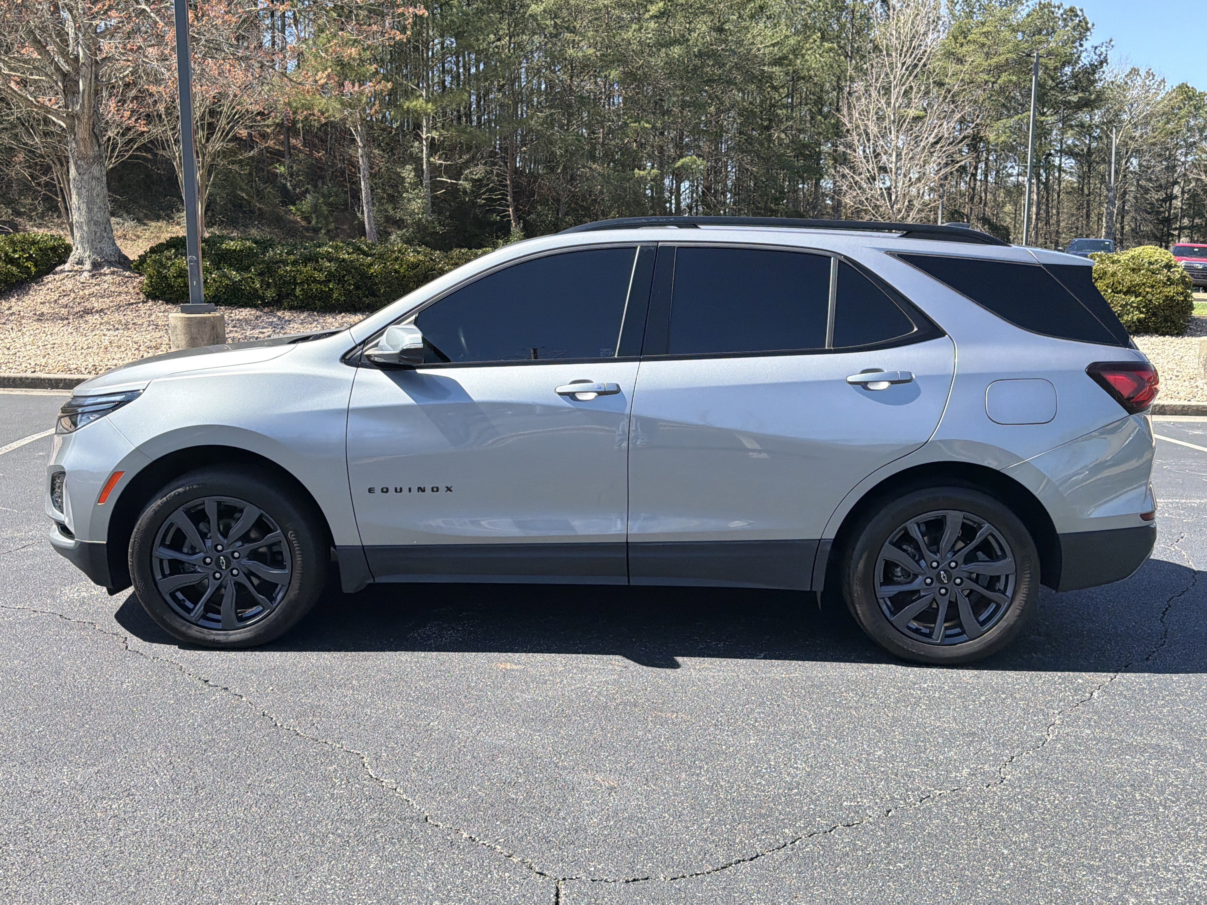 Used 2023 Chevrolet Equinox RS w/ RS Leather Package image 8