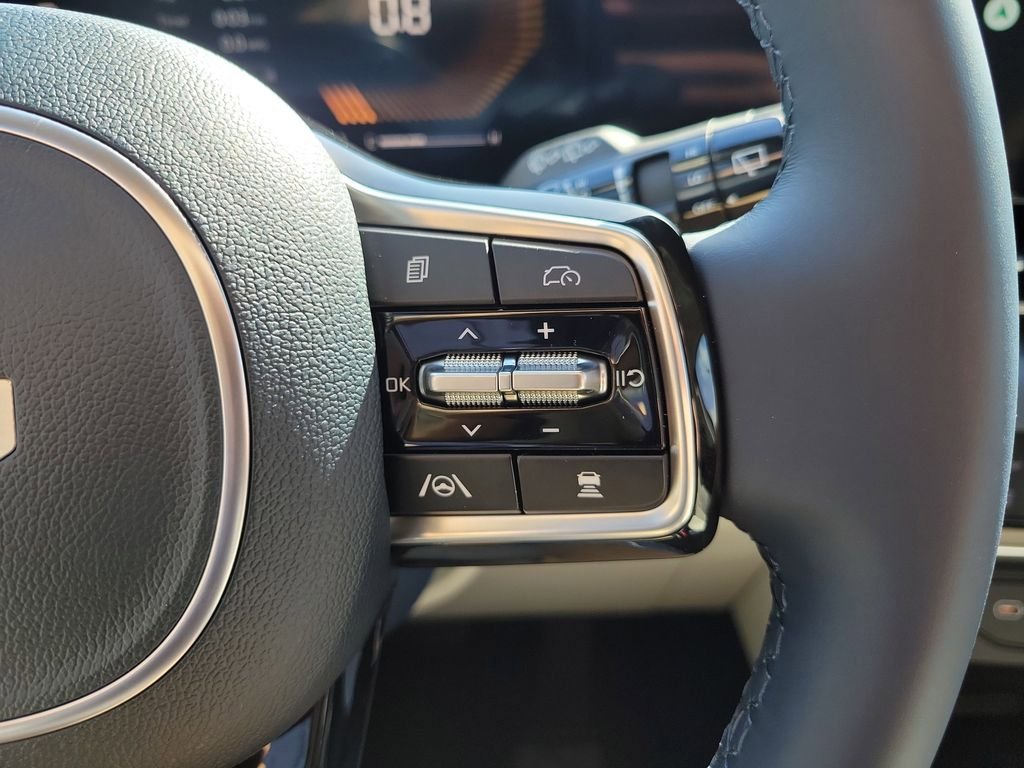New 2026 Kia Carnival EX FWD image 28