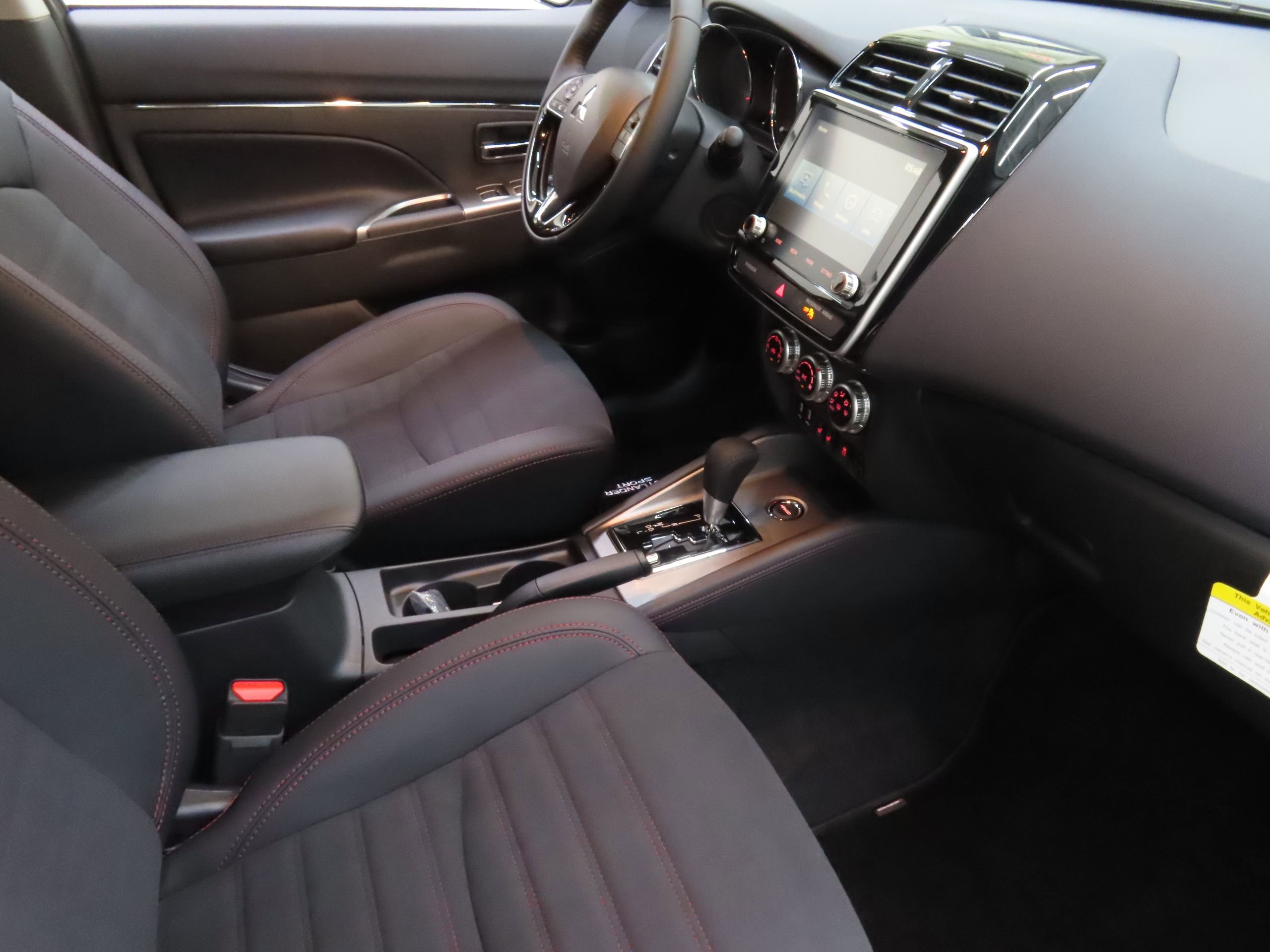 New 2025 Mitsubishi Outlander Sport SE image 23