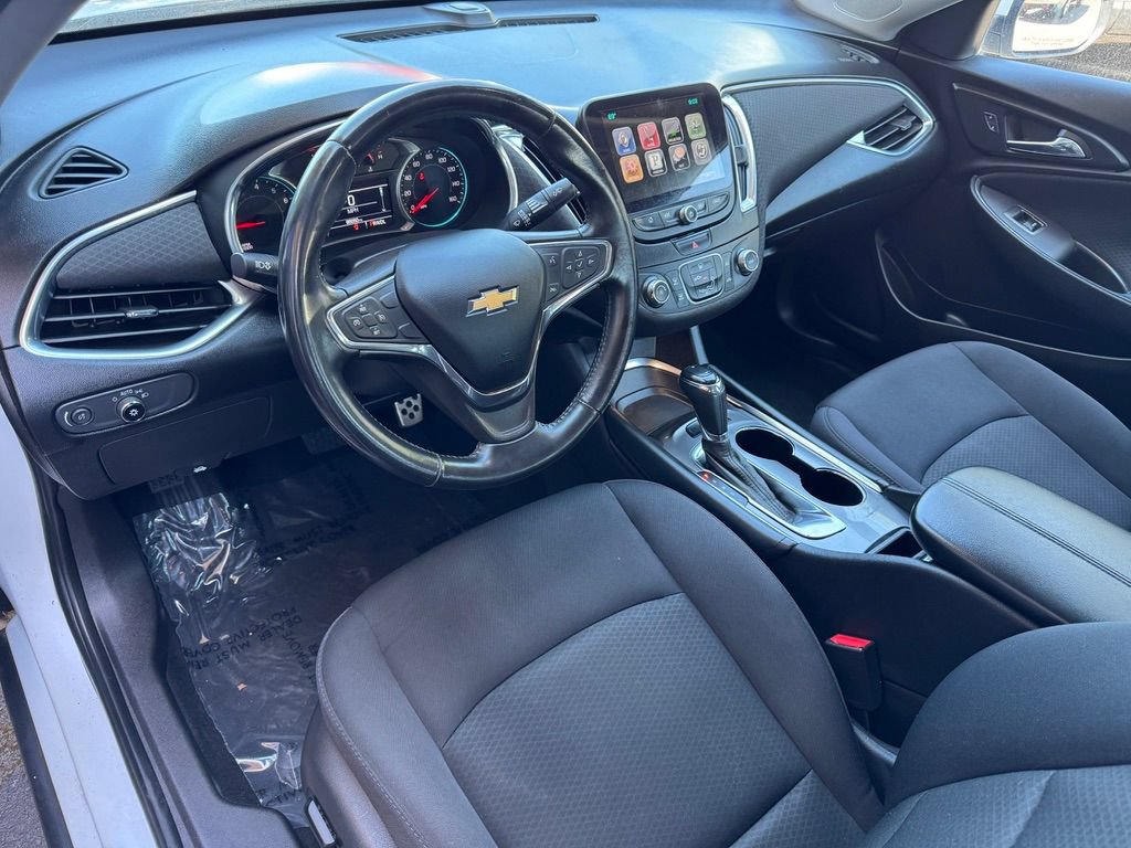 Used 2016 Chevrolet Malibu LT FWD image 10