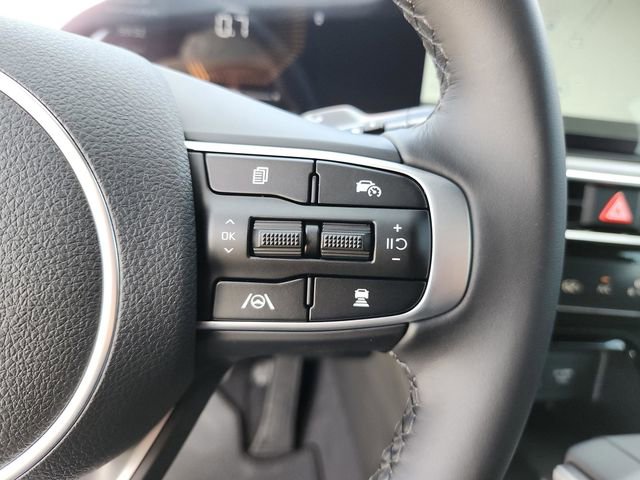 New 2026 Kia K5 GT-Line FWD image 32