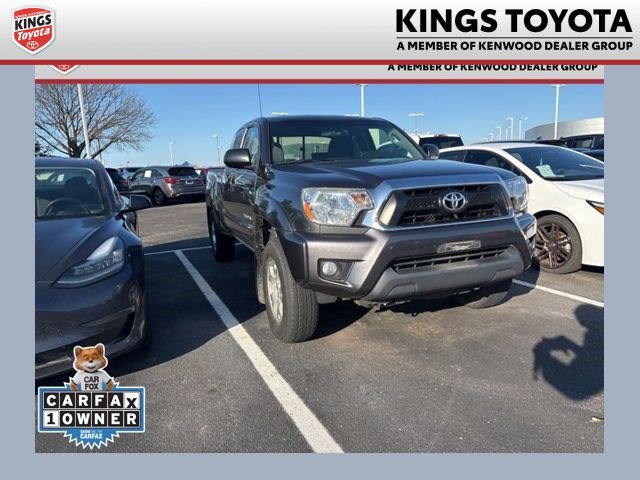 Used 2015 Toyota Tacoma 4x4 Access Cab V6 w/ SR5 Package