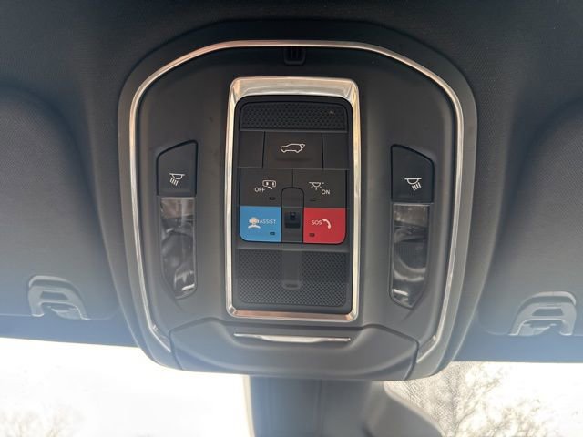 Used 2022 Jeep Wagoneer Series III image 23