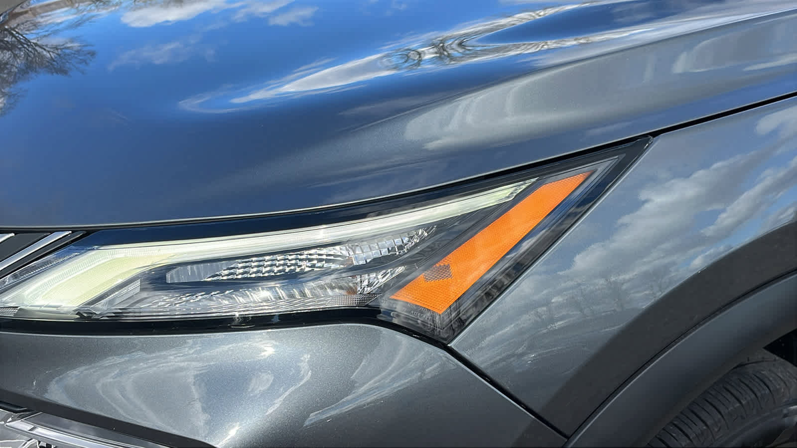 Used 2022 Nissan Rogue SV AWD/4WD image 8