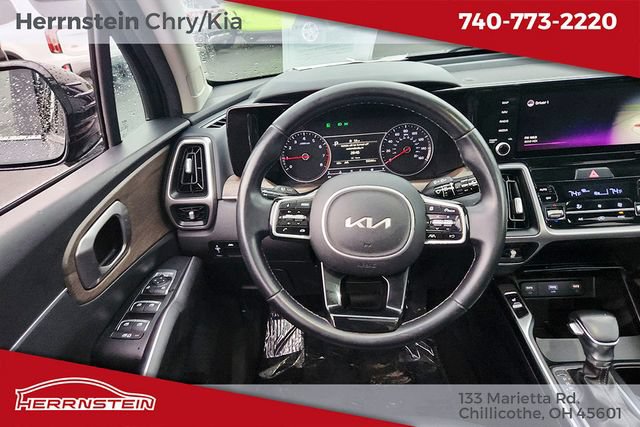 Used 2022 Kia Sorento S w/ Panoramic Sunroof Package AWD/4WD image 7