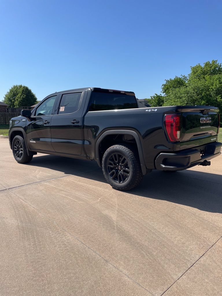 Used 2025 GMC Sierra 1500 Elevation AWD/4WD image 3