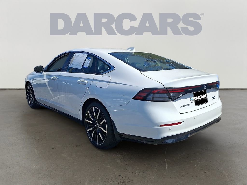 Used 2025 Honda Accord Touring image 4