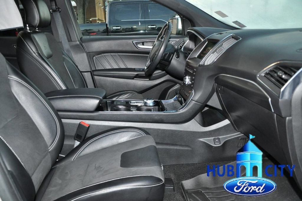 Used 2019 Ford Edge ST image 16