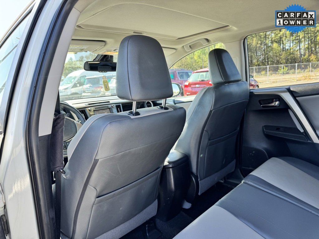 Used 2015 Toyota RAV4 Limited image 18