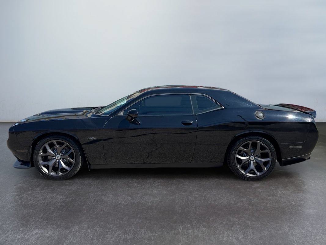 Used 2019 Dodge Challenger R/T RWD image 8