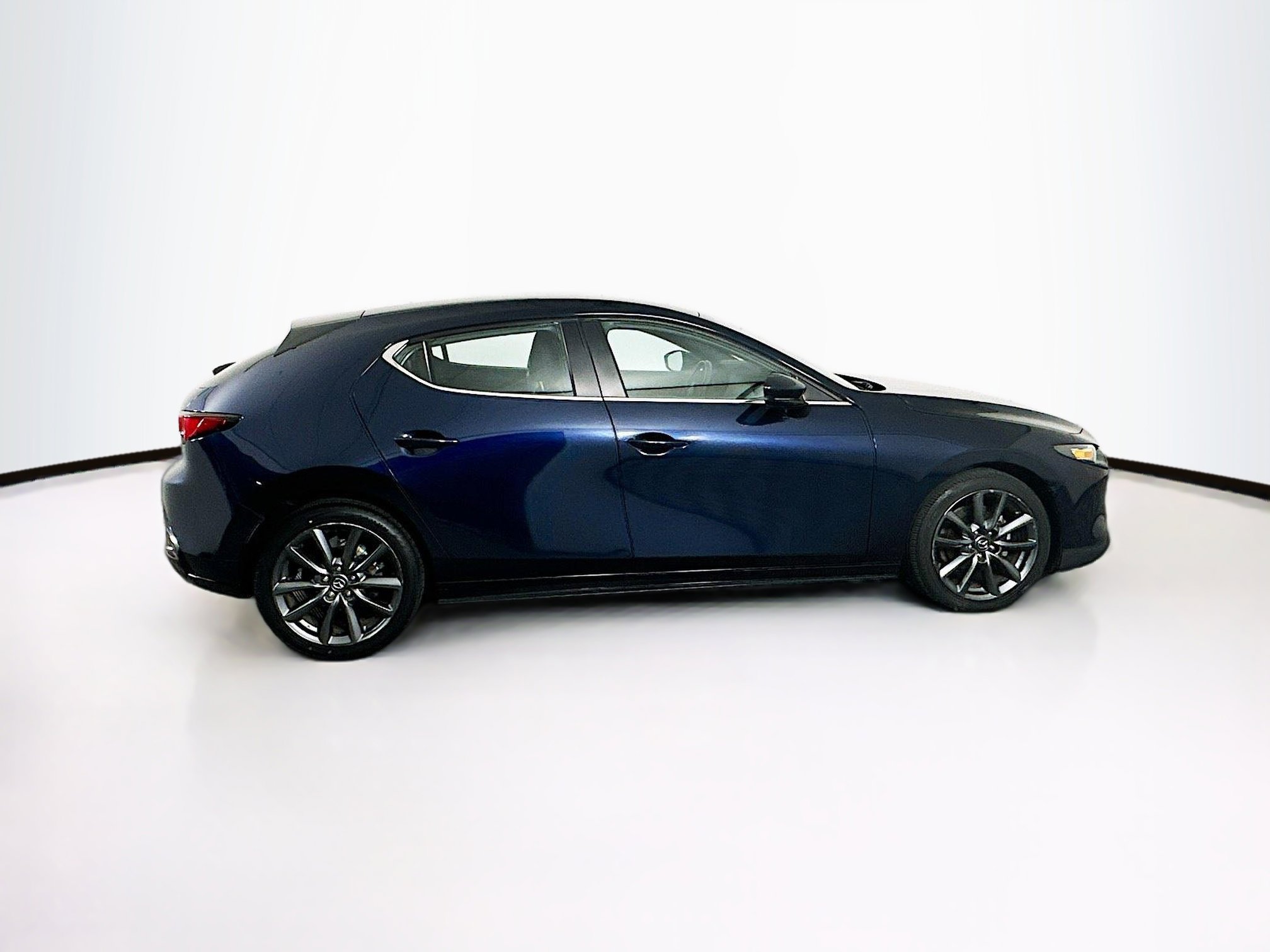 Used 2022 MAZDA MAZDA3 s FWD image 10