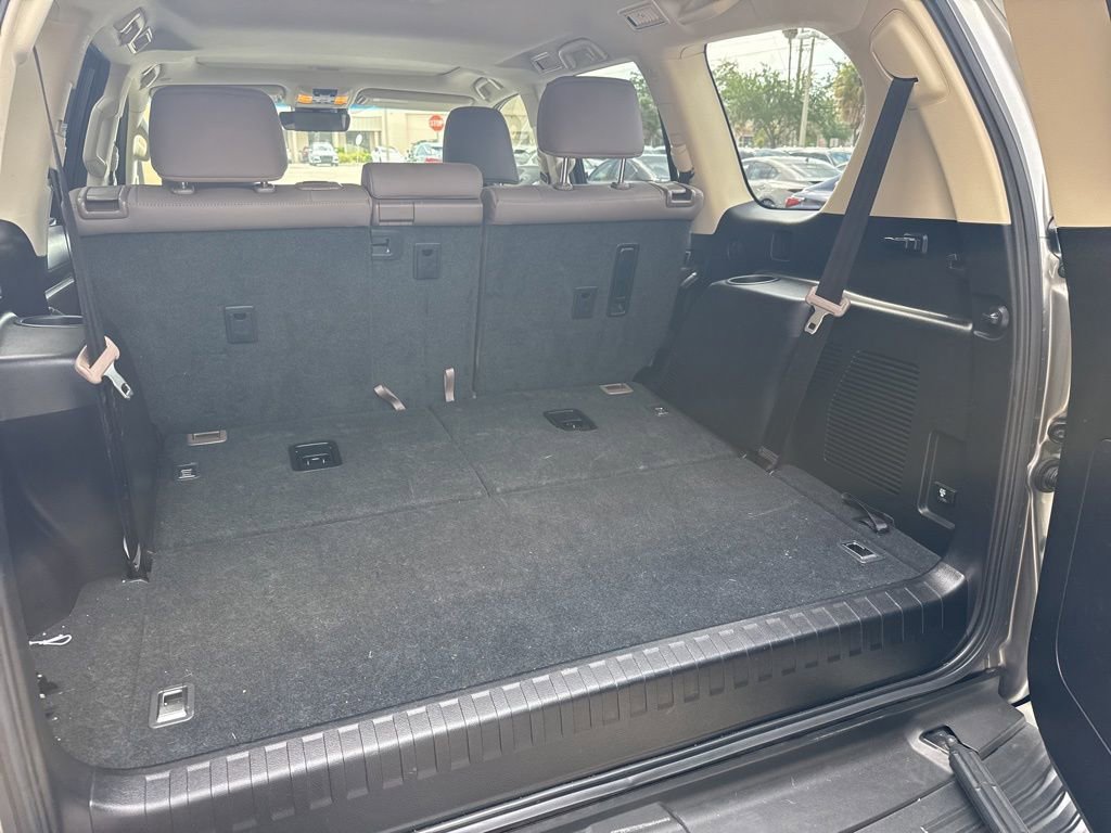 Used 2020 Lexus GX 460 Premium w/ Premium Package AWD/4WD image 12