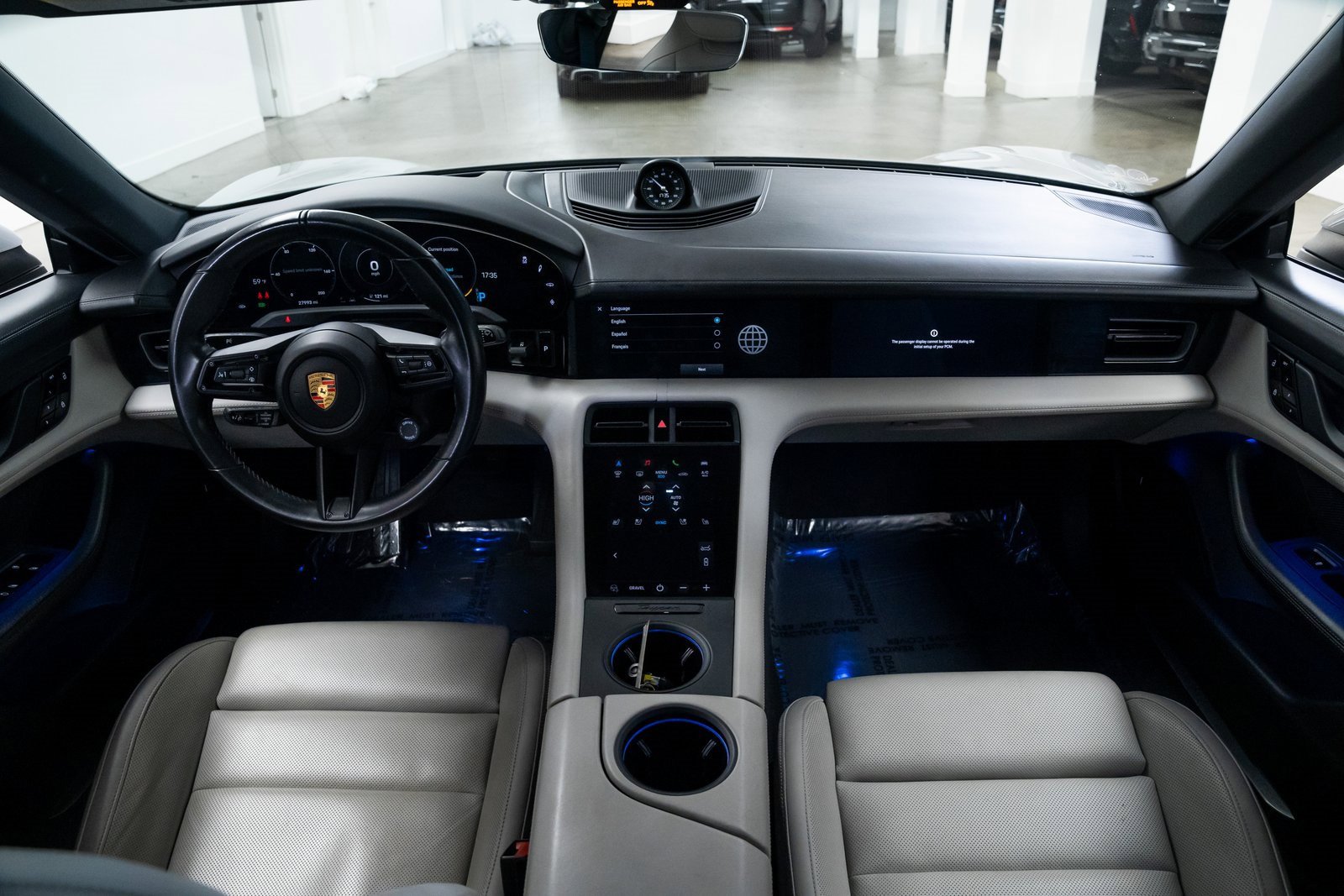 Used 2021 Porsche Taycan 4S w/ Premium Package image 8