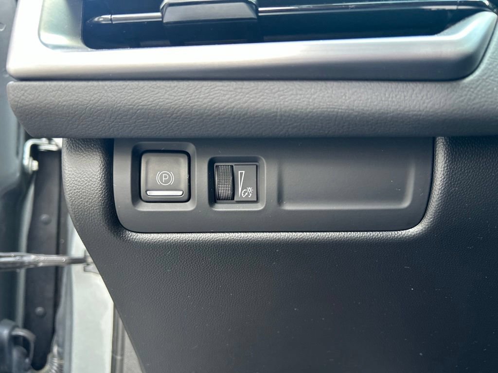 Used 2024 Cadillac XT4 Sport FWD image 19
