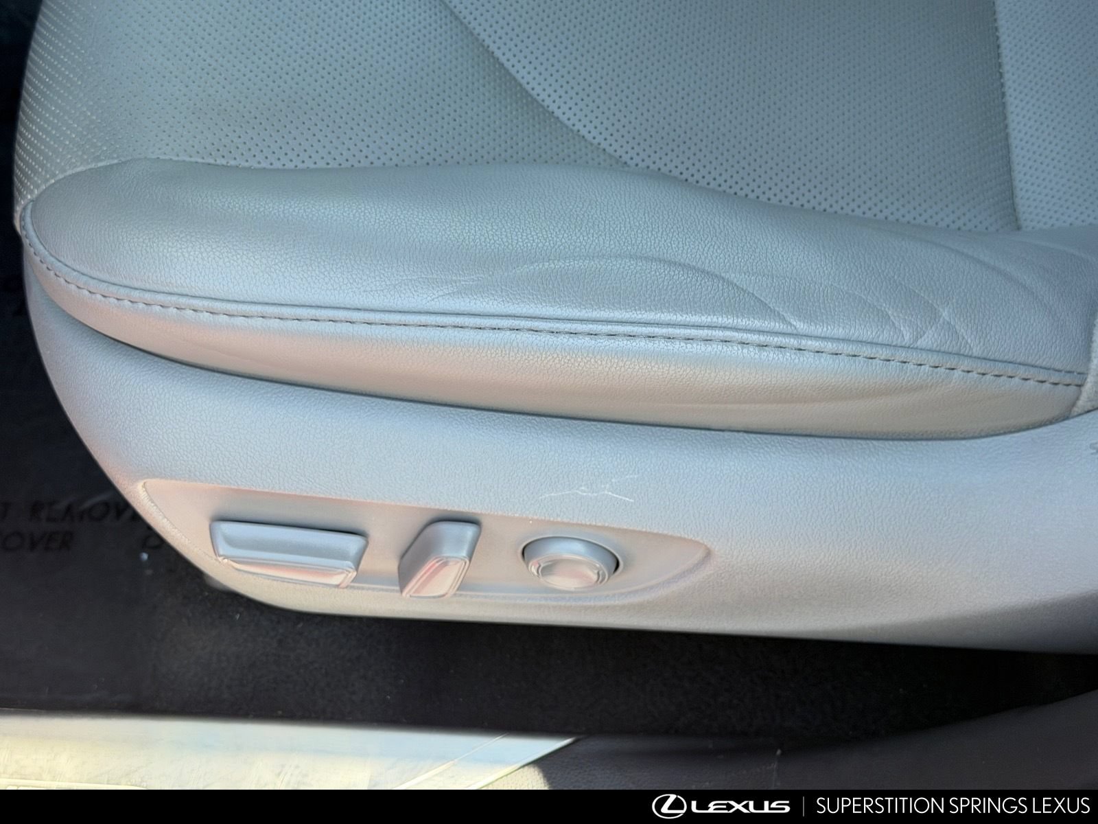 Used 2021 Toyota Highlander Platinum AWD/4WD image 17