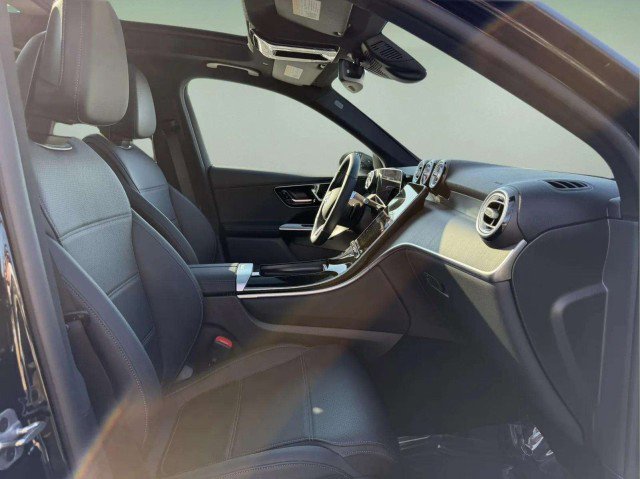 Certified 2025 Mercedes-Benz GLC 300 4MATIC image 29