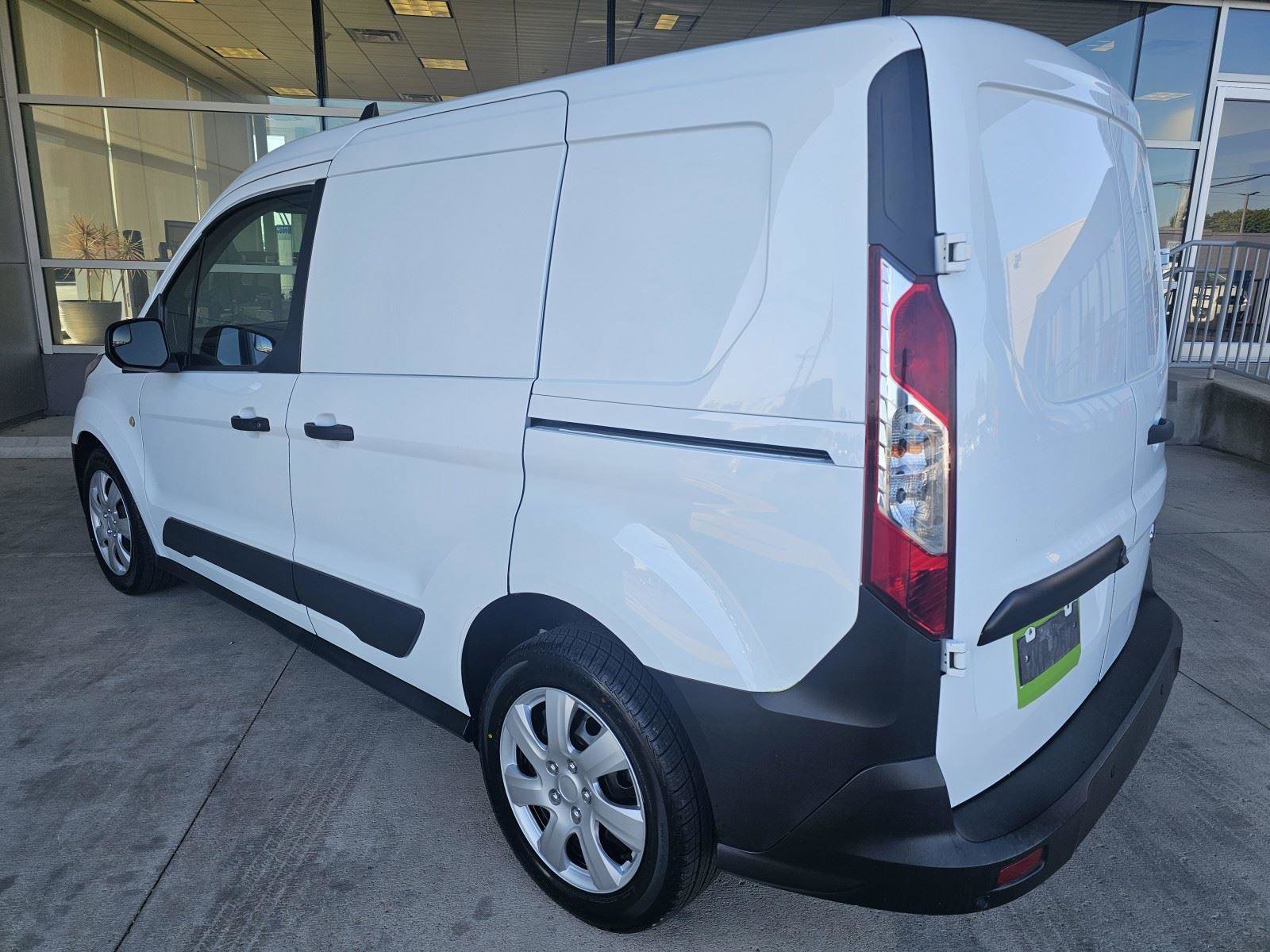 Used 2019 Ford Transit Connect XL image 3