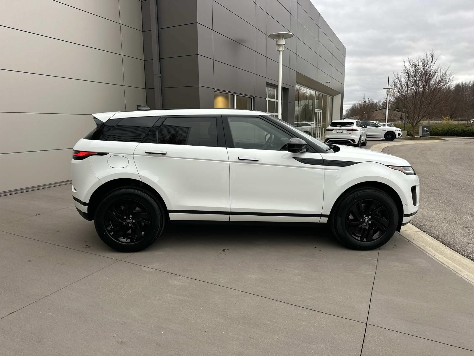 New 2026 Land Rover Range Rover Evoque S AWD/4WD image 4