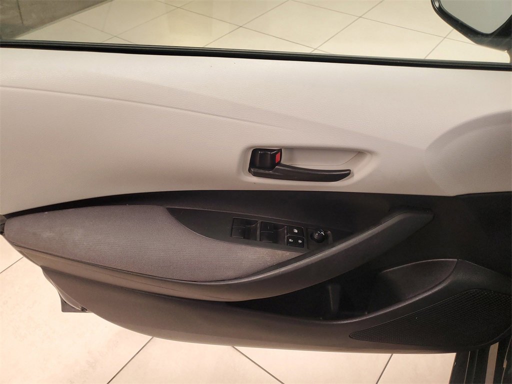 Used 2023 Toyota Corolla LE image 17
