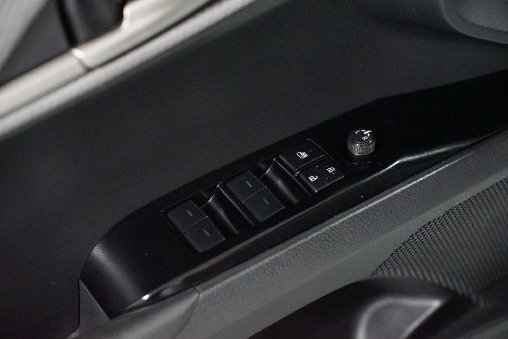 Certified 2025 Toyota Camry SE FWD image 31