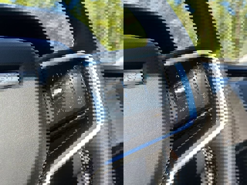 New 2025 Land Rover Discovery Sport S image 14