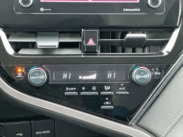 Used 2023 Toyota Camry SE image 18