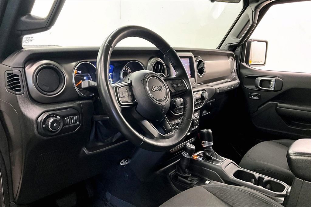 Used 2021 Jeep Wrangler Unlimited Sport image 13