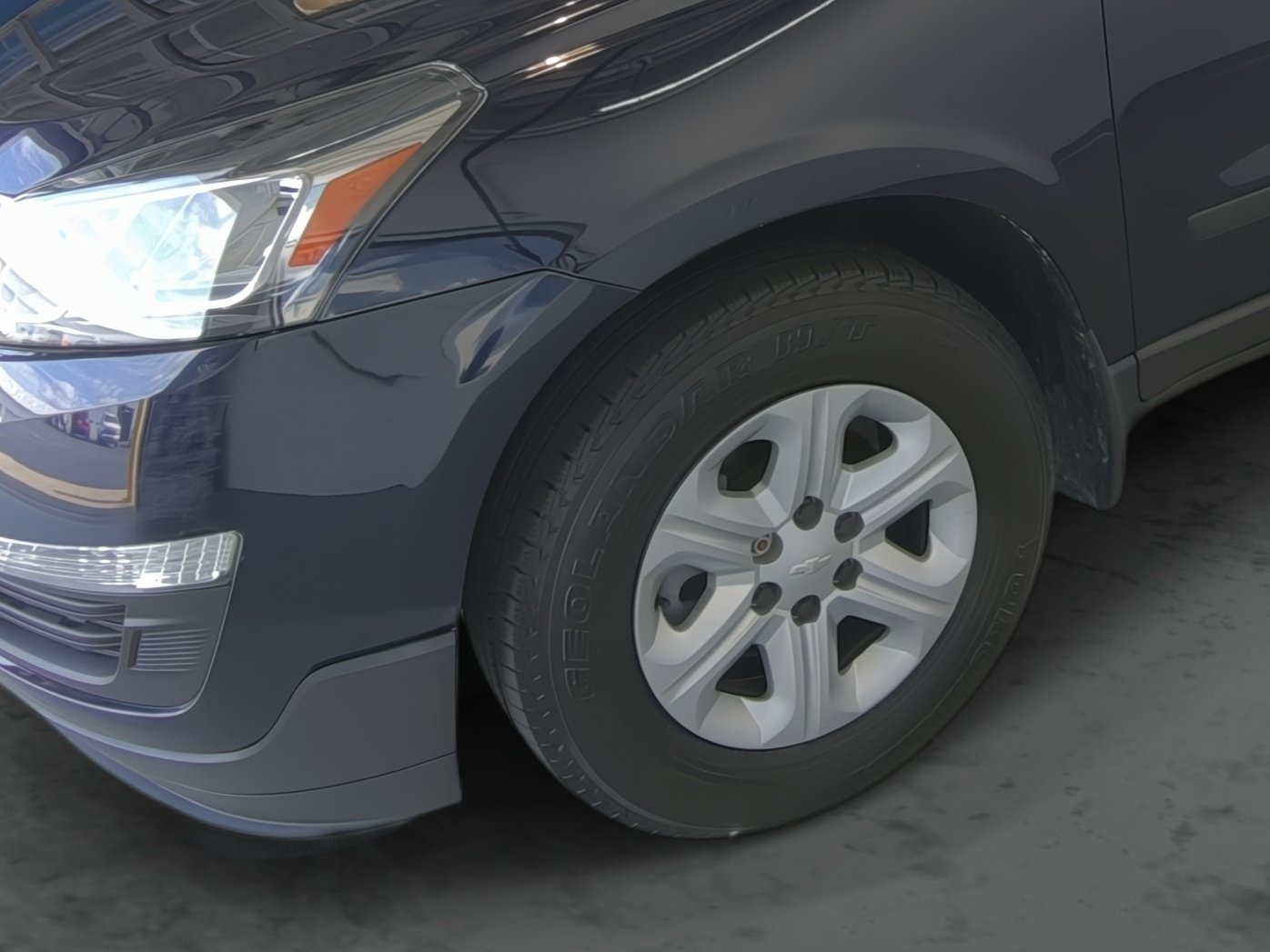 Used 2016 Chevrolet Traverse LS FWD image 7