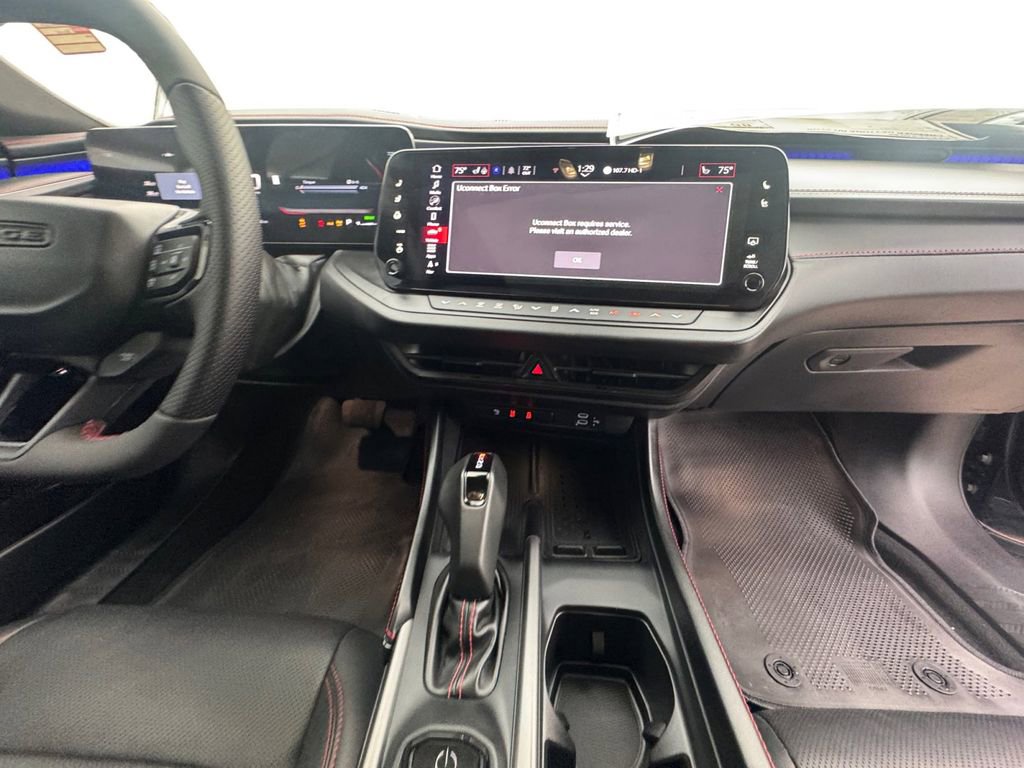 Used 2024 Dodge Charger R/T w/ Plus Group image 13