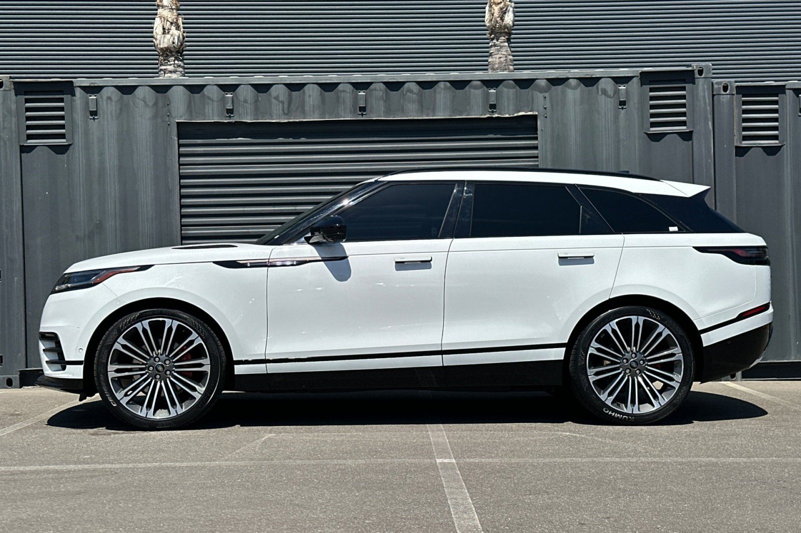 Used 2024 Land Rover Range Rover Velar Dynamic SE AWD/4WD video 2