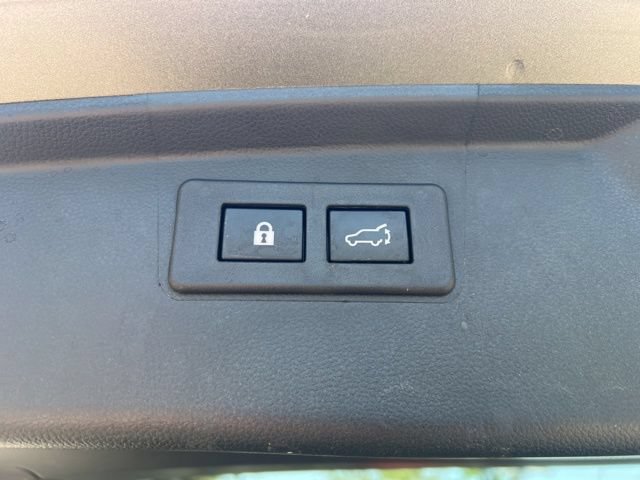 Used 2025 Subaru Outback Touring XT w/ Tech Package 3 AWD/4WD image 25