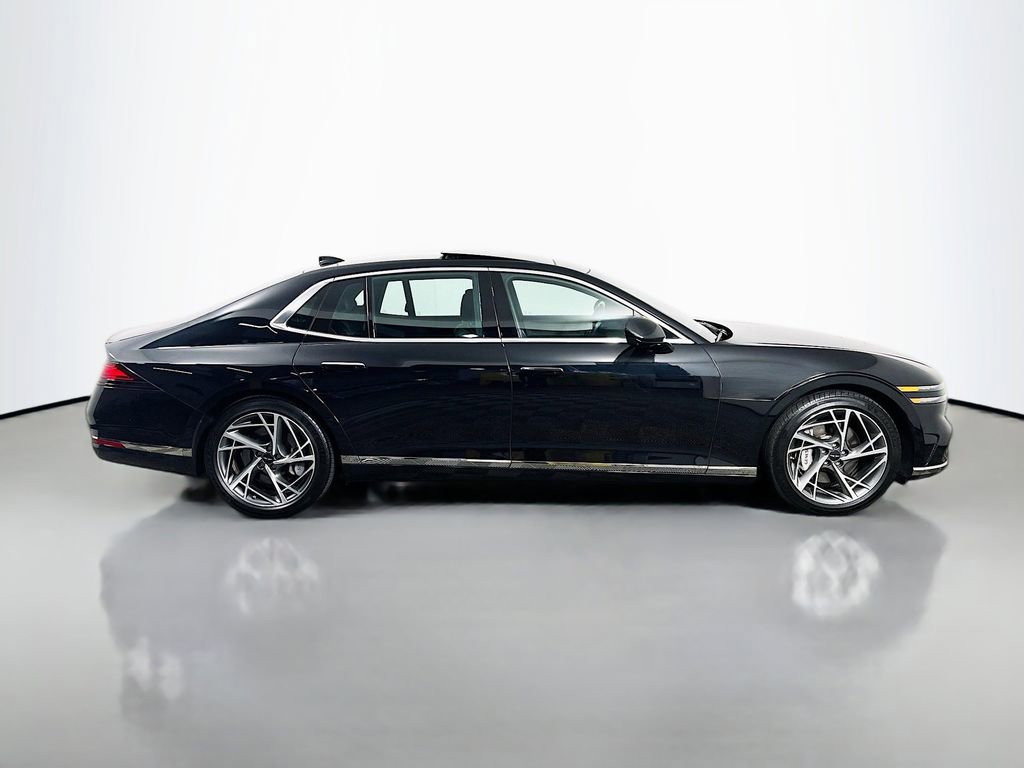 Used 2023 Genesis G90 3.5T AWD/4WD image 4