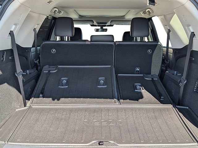 New 2026 Nissan Pathfinder Platinum w/ Cargo Package image 24