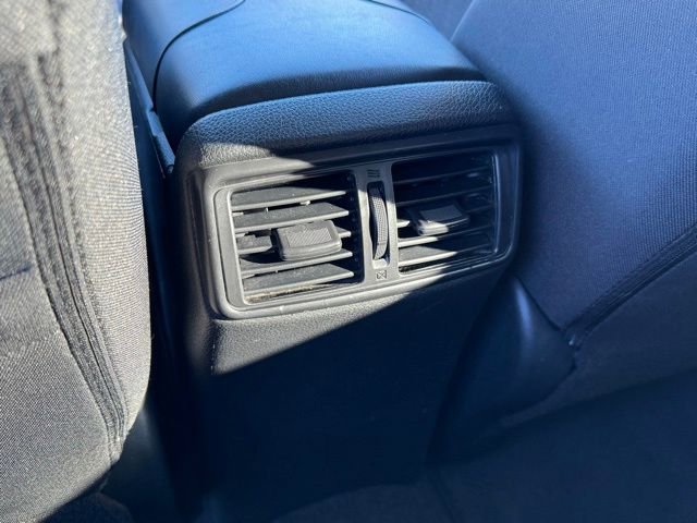 Used 2019 Nissan Rogue SV w/ Premium Package image 20