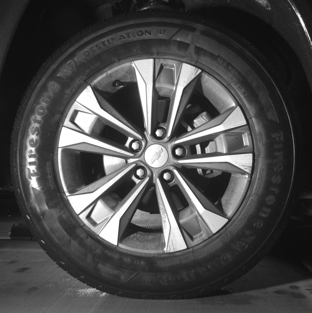Used 2025 Chevrolet Equinox LT FWD image 13