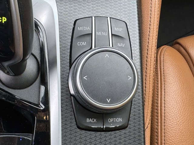 Used 2021 BMW M550i xDrive AWD/4WD image 38