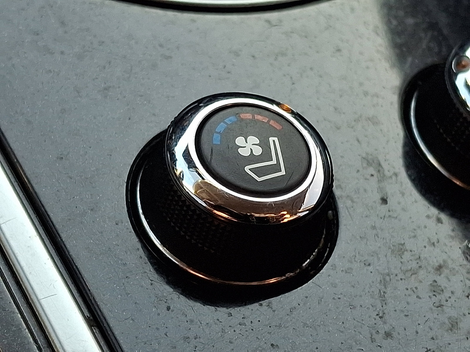 Certified 2022 Nissan Maxima Platinum w/ Sport Mat Group image 25