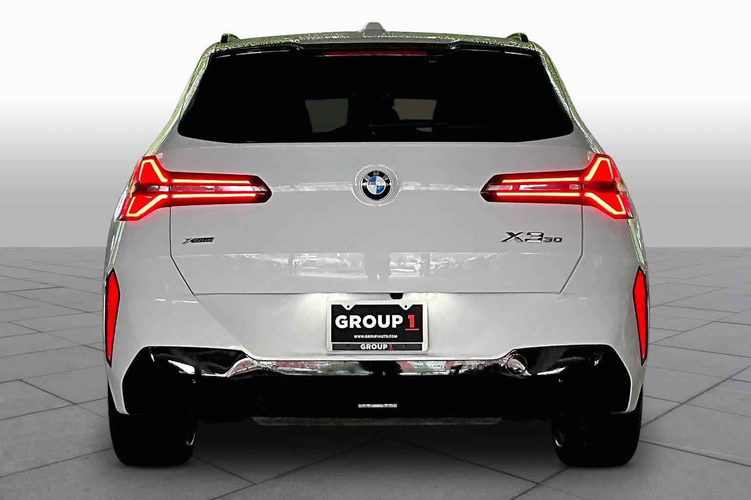 Certified 2025 BMW X3 xDrive30 w/ M Sport Package AWD/4WD image 4