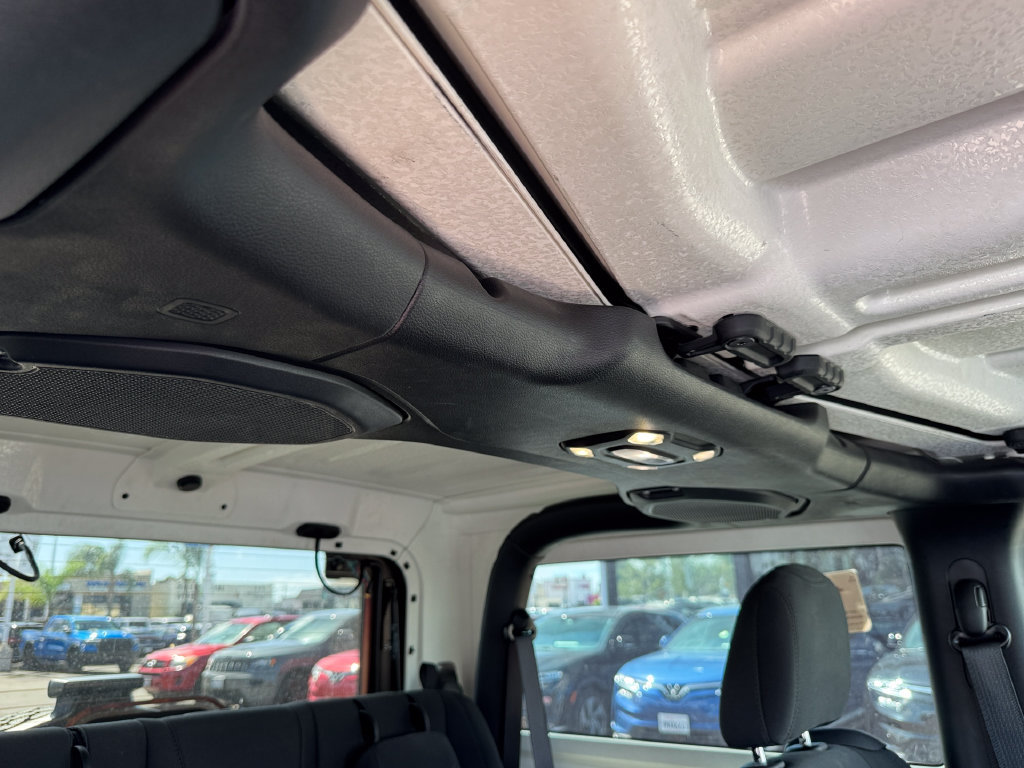 Certified 2022 Jeep Wrangler Sport AWD/4WD image 20
