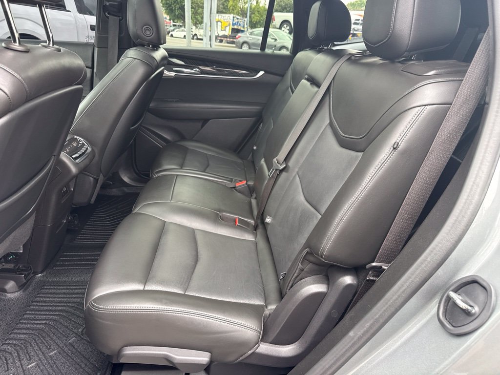 Used 2023 Cadillac XT6 Premium Luxury FWD image 18
