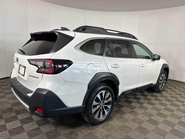 Used 2023 Subaru Outback Limited image 3