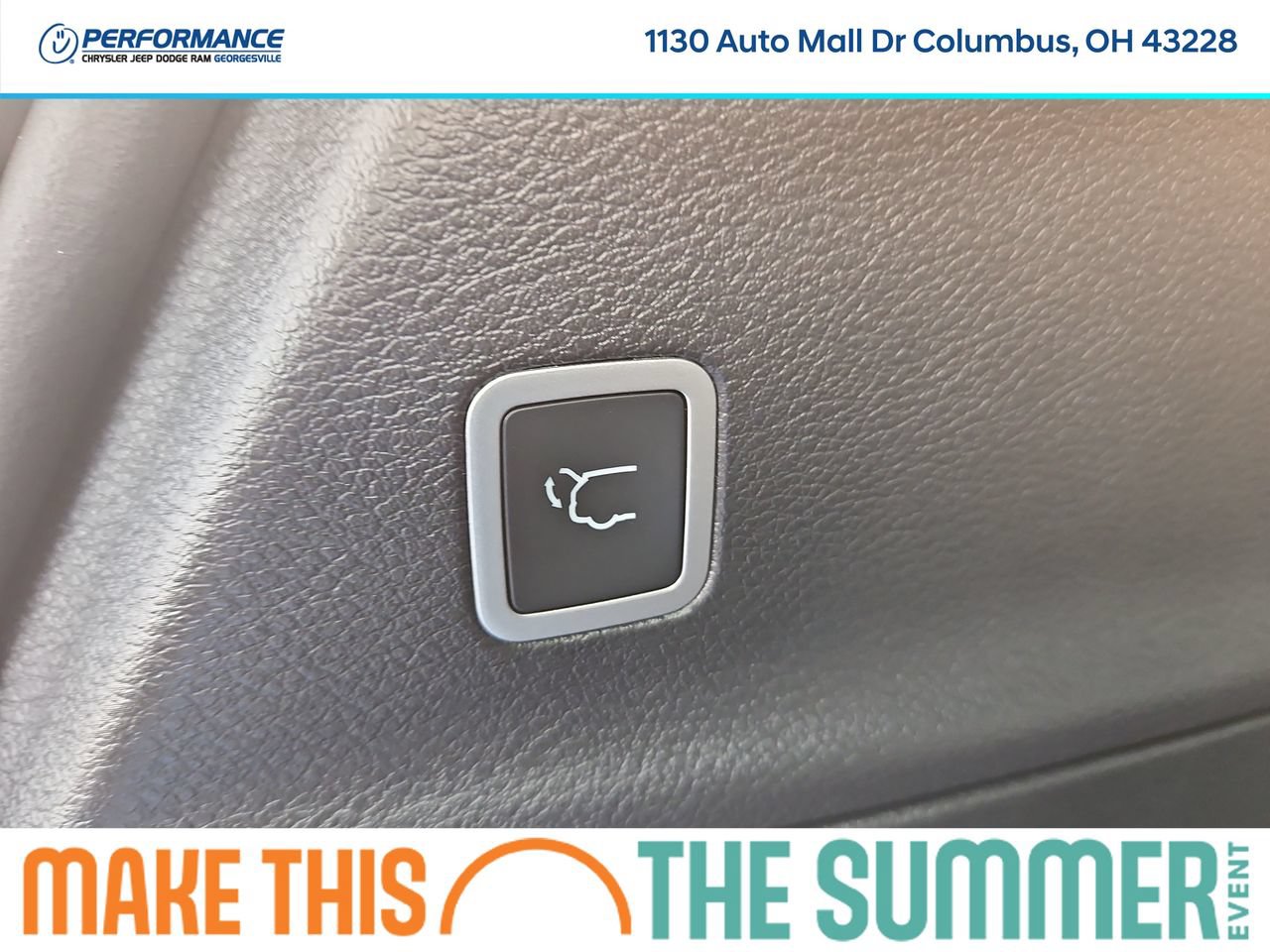 New 2026 Chrysler Pacifica Select w/ S Appearance Package FWD image 12